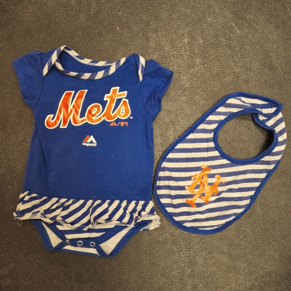Short Sleeve New York Mets Baseball Baby Bodysuit 3-6 M with bib